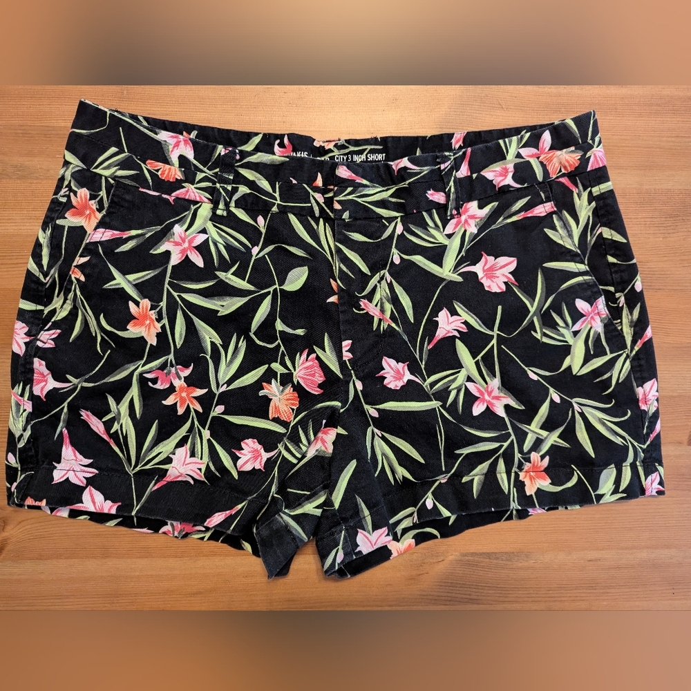 Gap City Short - Size 10